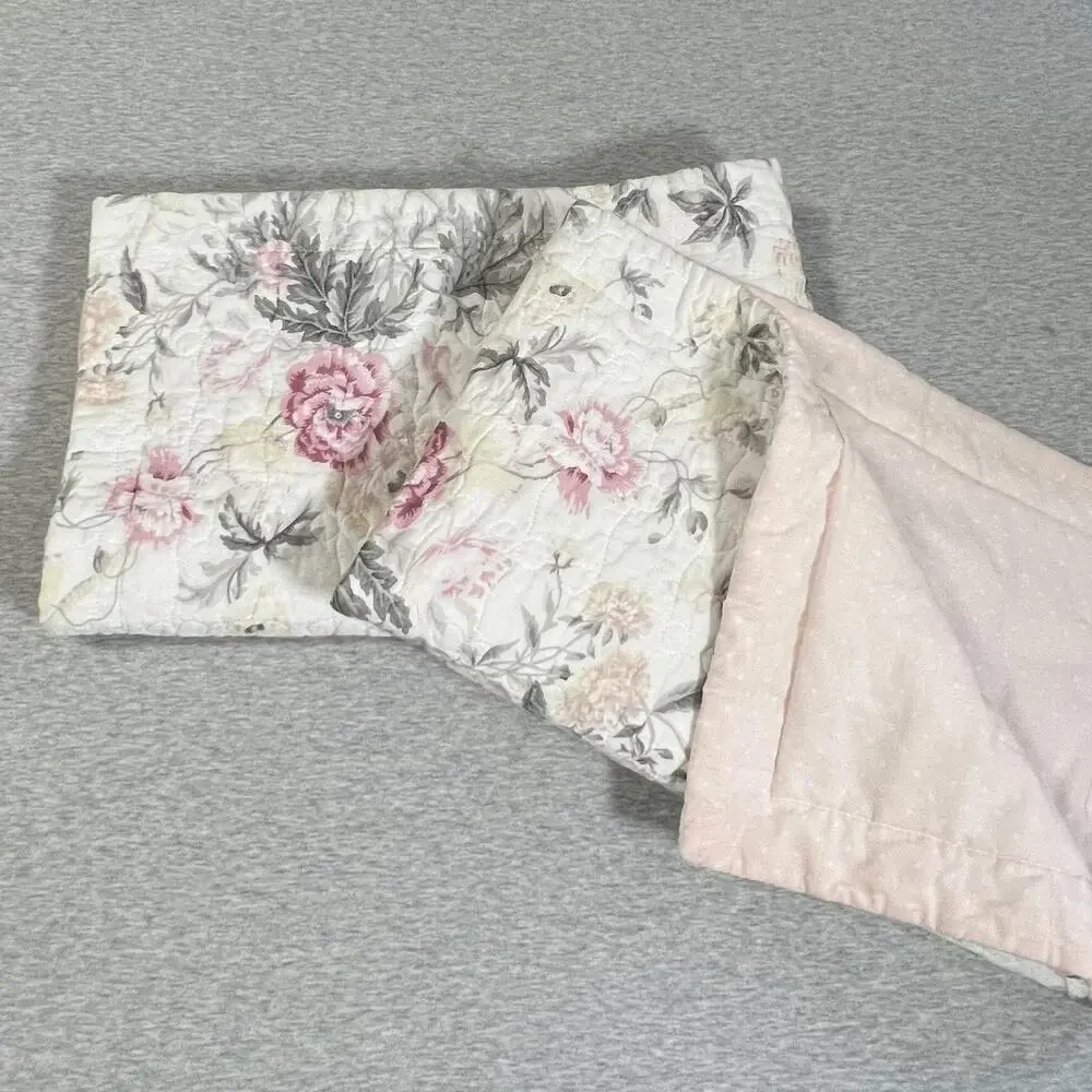 Laura Ashley Breezy Floral Pillow Shams Womens 24x39‎ Pink Quilted Cottagecore